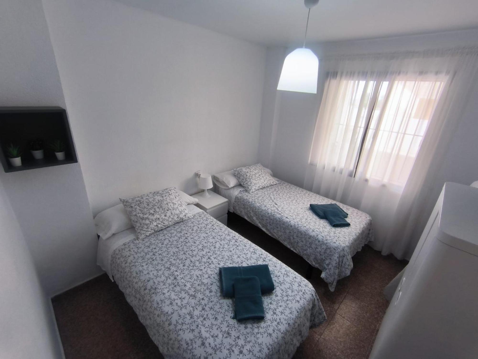 Apartment Piscina, Wifi, Patio Con Vistas Tarifa